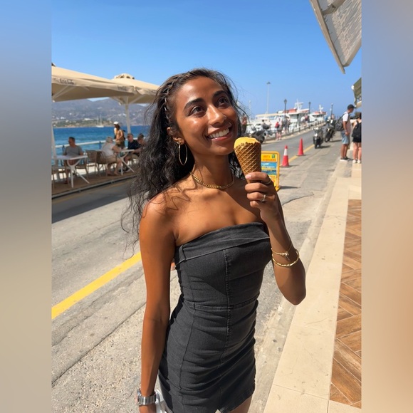 Meet your Posher, Vidhi - Picture 1 of 1